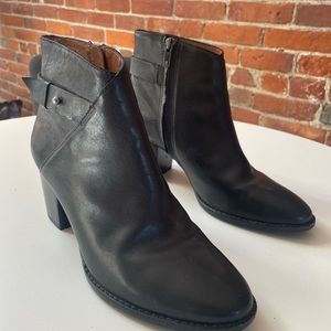 Madewell black leather boots